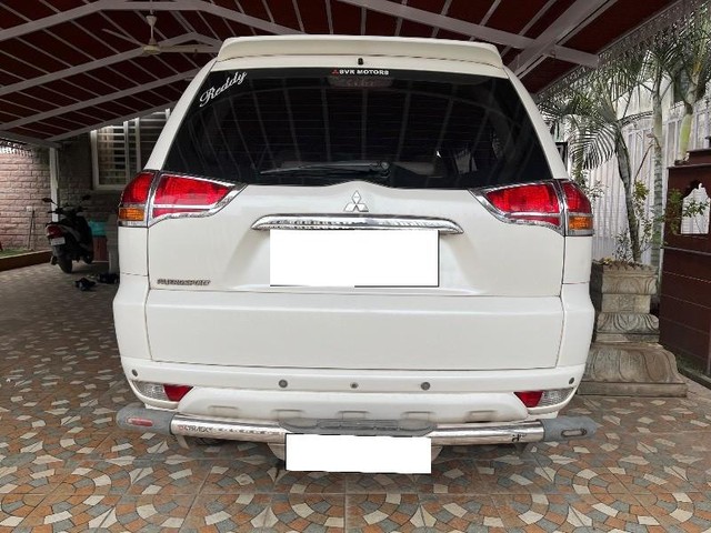Second-hand 2014 Mitsubishi Pajero Sport 4X4 for sale in Bangalore-2