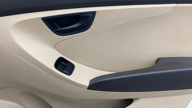 Second-hand 2018 Hyundai EON Era Plus for sale in Lucknow-17