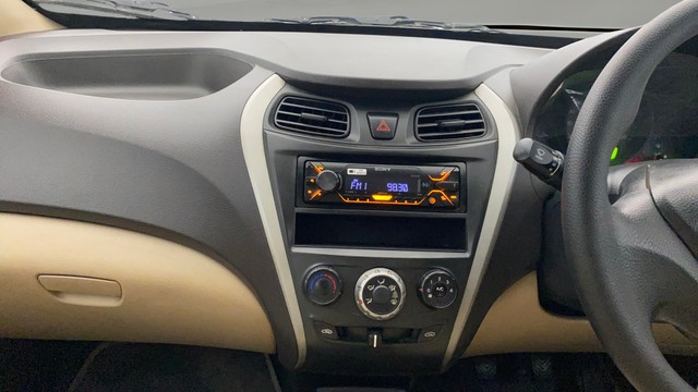 Second-hand 2018 Hyundai EON Era Plus for sale in Lucknow-22