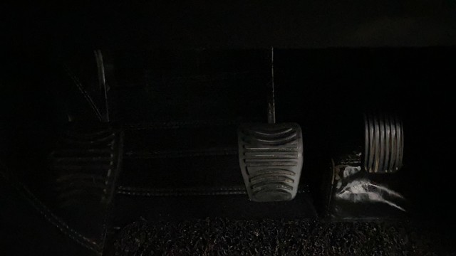 Second-hand 2023 Mahindra Thar LX 4WD Hard Top BSVI for sale in Lucknow-14