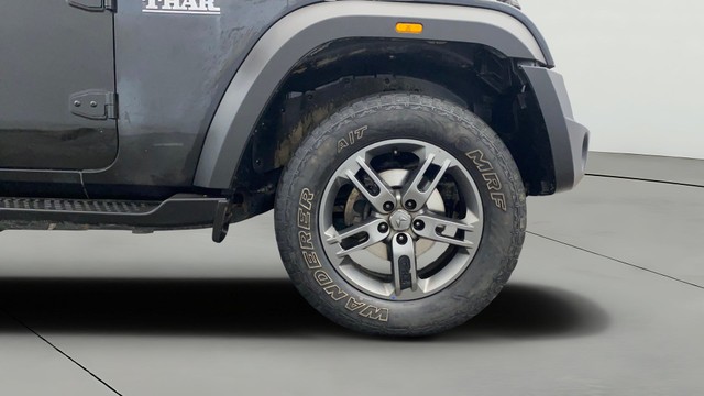 Second-hand 2023 Mahindra Thar LX 4WD Hard Top BSVI for sale in Lucknow-23