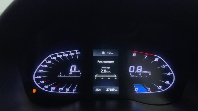 Second-hand 2023 Hyundai Verna SX Diesel for sale in Chennai-13