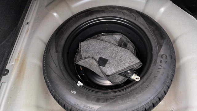 Second-hand 2023 Hyundai Verna SX Diesel for sale in Chennai-21