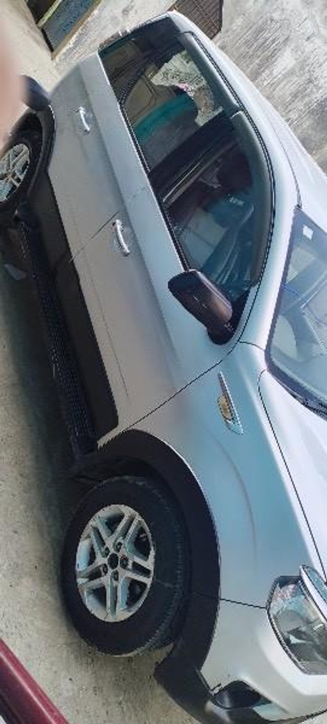 Second-hand 2016 Mahindra NuvoSport N8 for sale in Siwan-5