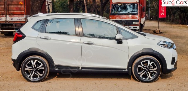 Second-hand 2021 Honda WR-V VX for sale in Hyderabad-5