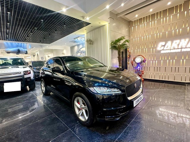 Second-hand 2017 Jaguar F-Pace Prestige 2.0 AWD for sale in New Delhi-12