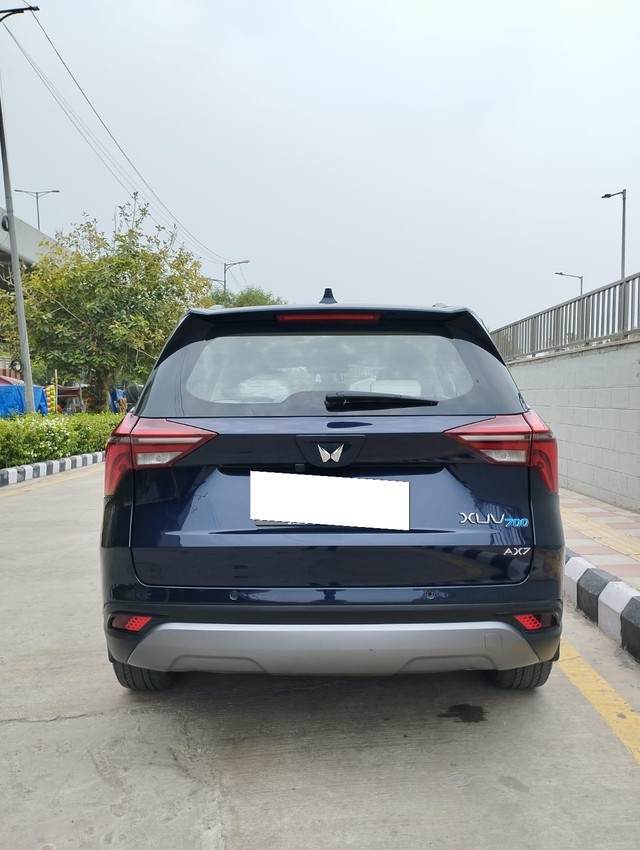 Second-hand 2024 Mahindra XUV700 AX7 7Str AT for sale in New Delhi-2