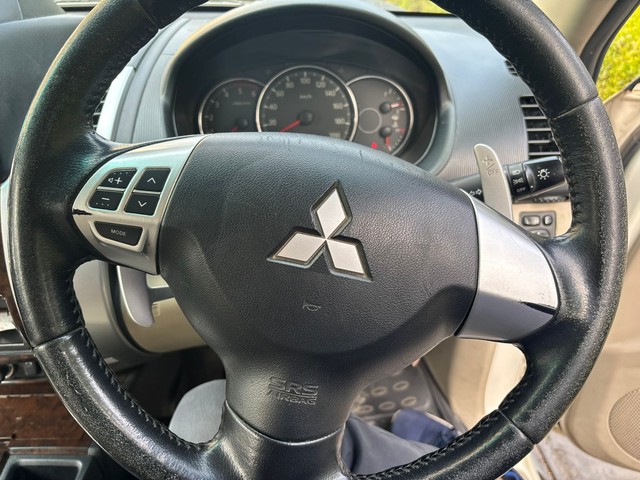 Second-hand 2016 Mitsubishi Pajero Sport 4X2 AT for sale in New Delhi-10