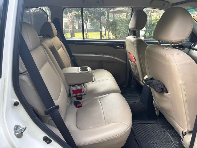 Second-hand 2016 Mitsubishi Pajero Sport 4X2 AT for sale in New Delhi-9