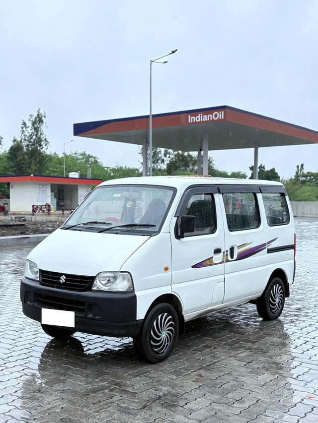Second-hand 2011 Maruti Eeco 7 Seater Standard BSIV for sale in Bhopal-4