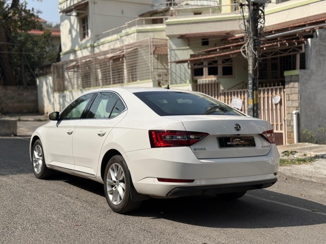 Second-hand 2018 Skoda Superb LK 2.0 TDI AT for sale in Bangalore-6
