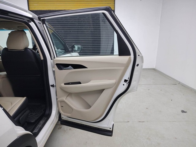Second-hand 2022 MG Hector Sharp Diesel Dualtone for sale in Visakhapatnam-26
