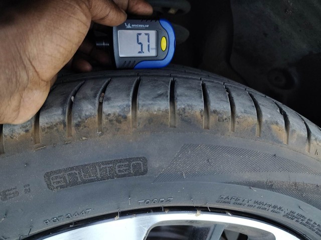 Second-hand 2022 MG Hector Sharp Diesel Dualtone for sale in Visakhapatnam-38