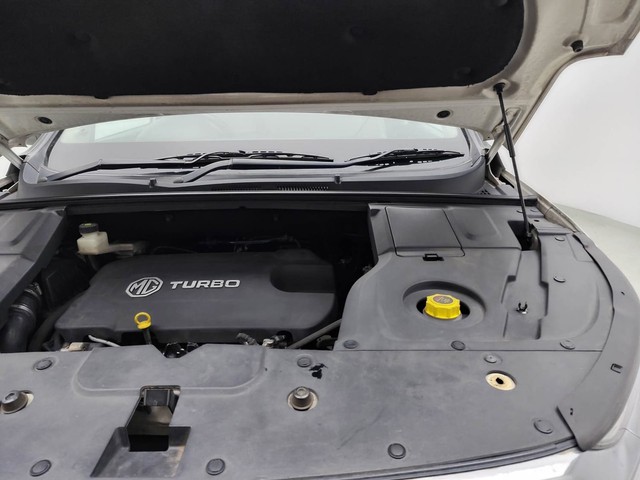 Second-hand 2022 MG Hector Sharp Diesel Dualtone for sale in Visakhapatnam-34