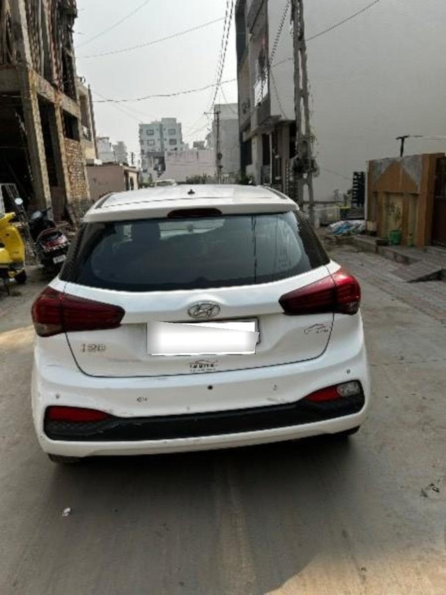 Second-hand 2019 Hyundai i20 Magna Plus BSIV for sale in Morbi-5