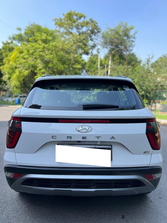Second-hand 2023 Hyundai Creta SX IVT for sale in New Delhi-2