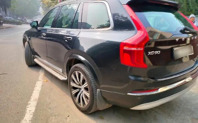Second-hand 2022 Volvo XC90 B6 Inscription 7STR for sale in Gurgaon-3
