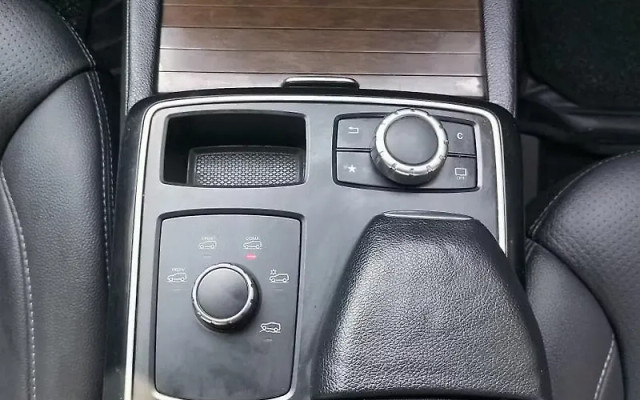 Second-hand 2016 Mercedes-Benz GLE 250d for sale in Gurgaon-3