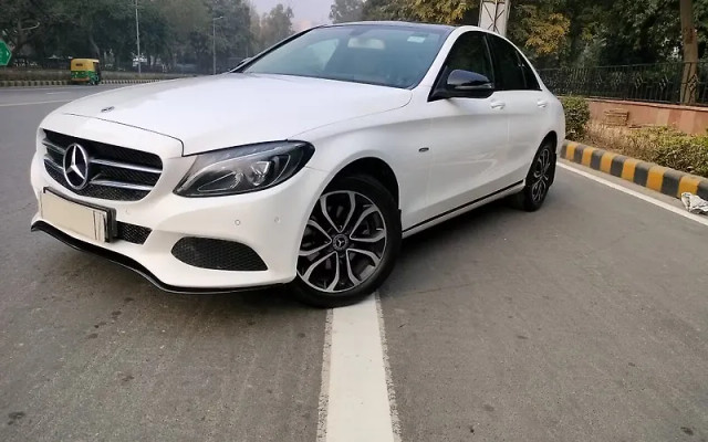 Second-hand 2018 Mercedes-Benz C-Class Prime C 220d for sale in Gurgaon-3