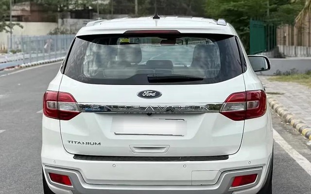 Second-hand 2019 Ford Endeavour Titanium Plus 4X2 for sale in Gurgaon-2