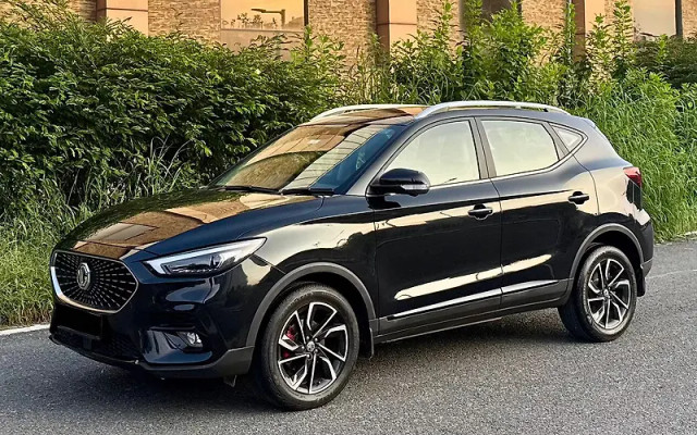 Second-hand 2023 MG Astor Savvy CVT Red BSVI for sale in Gurgaon-6