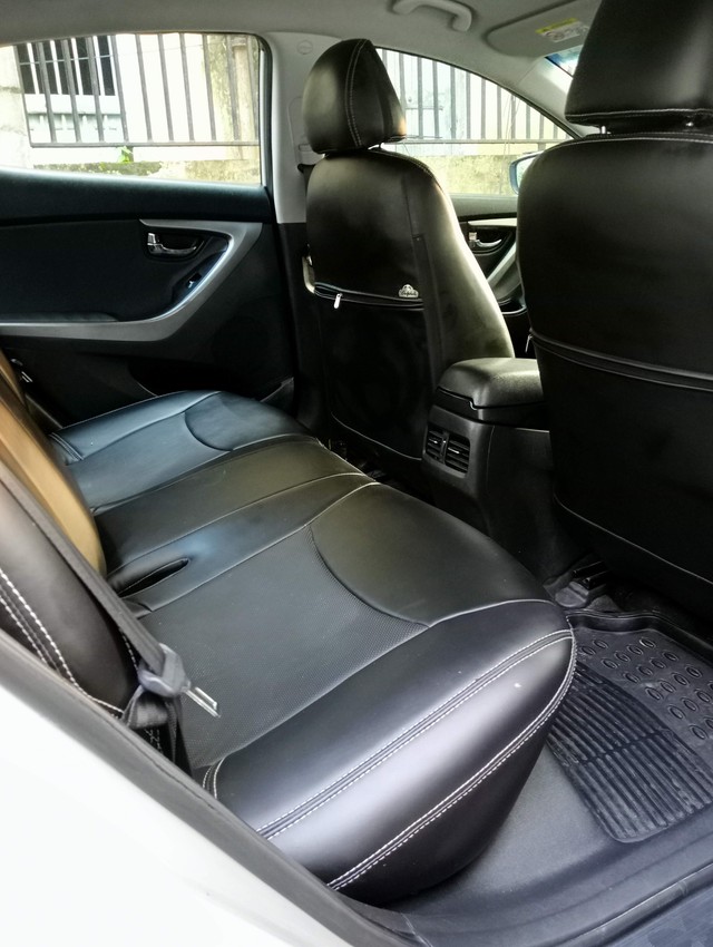 Second-hand 2017 Hyundai Elantra 1.6 SX for sale in Kolkata-10