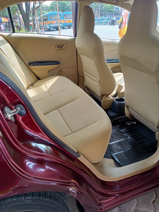Second-hand 2017 Honda Amaze S Petrol BSIV for sale in Kolkata-13