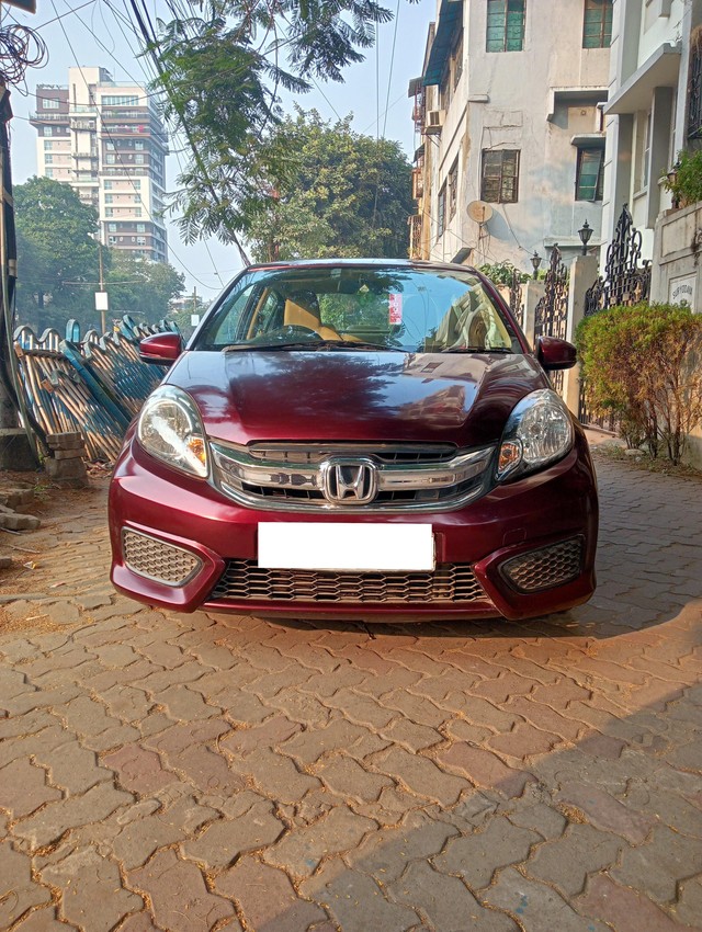 Second-hand 2017 Honda Amaze S Petrol BSIV for sale in Kolkata-3