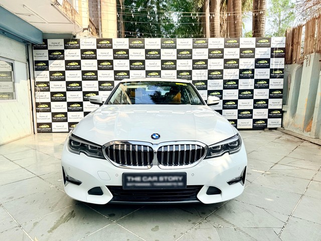 Second-hand 2020 BMW 3 Series 320d Luxury Line for sale in Pune-3