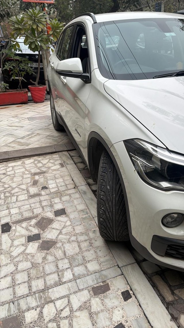 Second-hand 2017 BMW X1 sDrive20d Expedition for sale in New Delhi-3