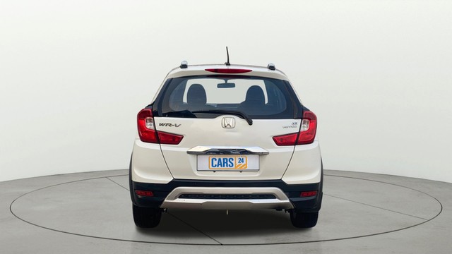 Second-hand 2017 Honda WR-V i-DTEC VX for sale in Patna-3