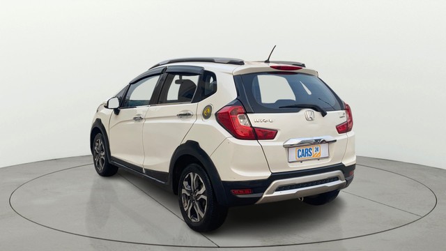 Second-hand 2017 Honda WR-V i-DTEC VX for sale in Patna-4