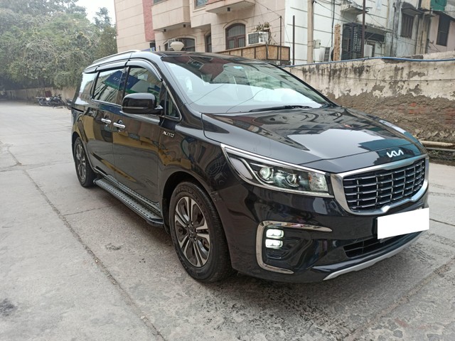 Second-hand 2023 Kia Carnival Limousine Plus for sale in New Delhi-6