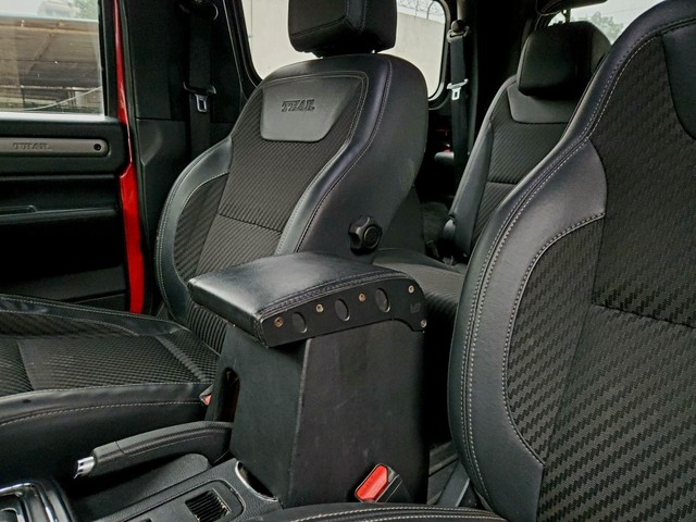 Second-hand 2021 Mahindra Thar LX 4WD Hard Top AT BSVI for sale in New Delhi-24