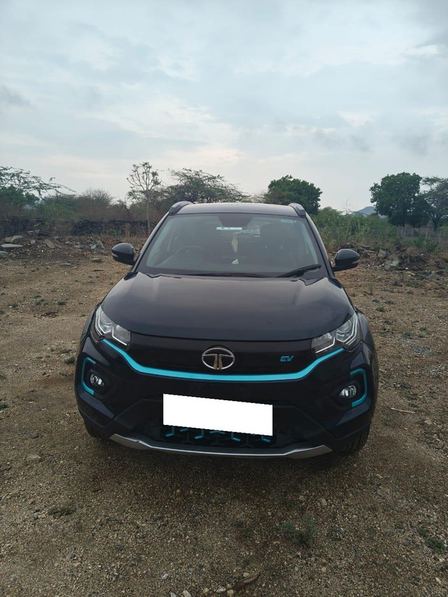 Second-hand 2023 Tata Nexon EV XZ Plus for sale in Udaipur-3