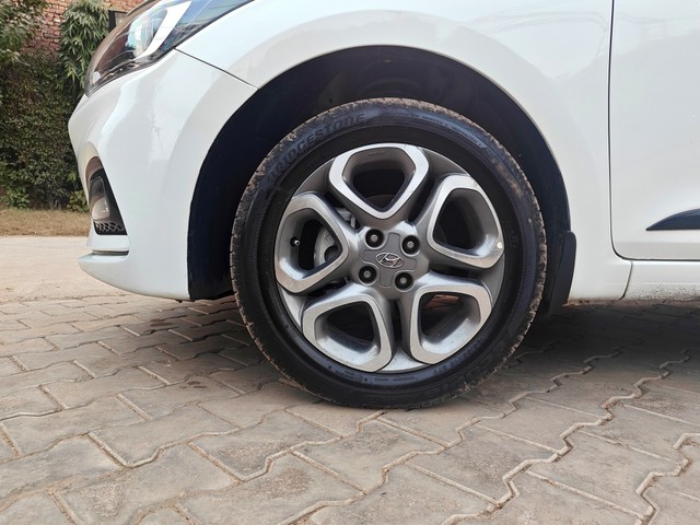 Second-hand 2019 Hyundai i20 Asta Option CVT BSIV for sale in Gurgaon-11