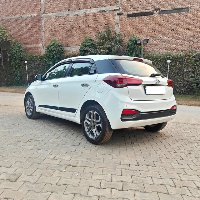 Second-hand 2019 Hyundai i20 Asta Option CVT BSIV for sale in Gurgaon-3