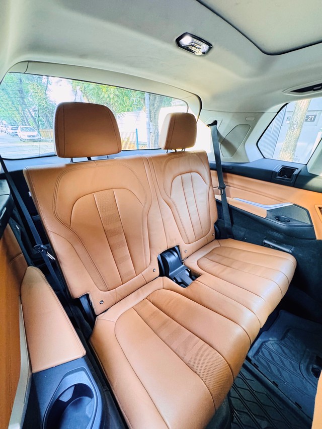 Second-hand 2020 BMW X7 xDrive30d DPE Signature for sale in Mumbai-10