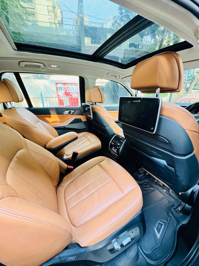 Second-hand 2020 BMW X7 xDrive30d DPE Signature for sale in Mumbai-7
