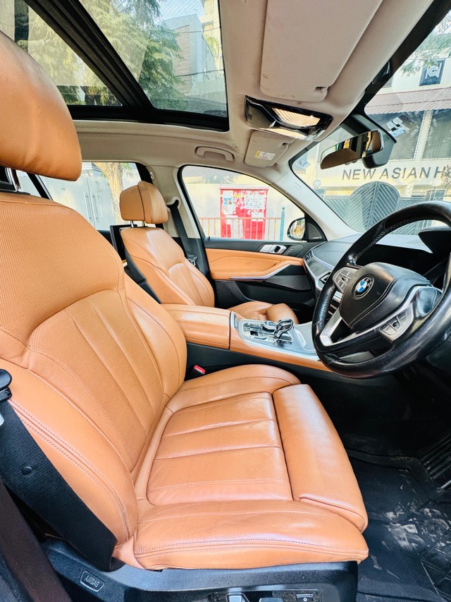 Second-hand 2020 BMW X7 xDrive30d DPE Signature for sale in Mumbai-8