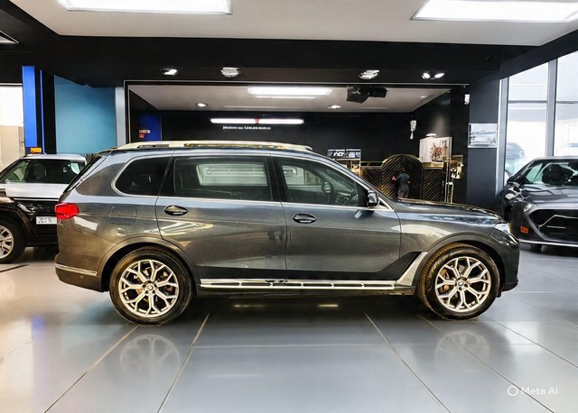 Second-hand 2020 BMW X7 xDrive30d DPE Signature for sale in Mumbai-4