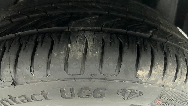 Second-hand 2021 Ford Figo Titanium Plus AT for sale in Ahmedabad-33