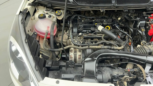 Second-hand 2021 Ford Figo Titanium Plus AT for sale in Ahmedabad-39