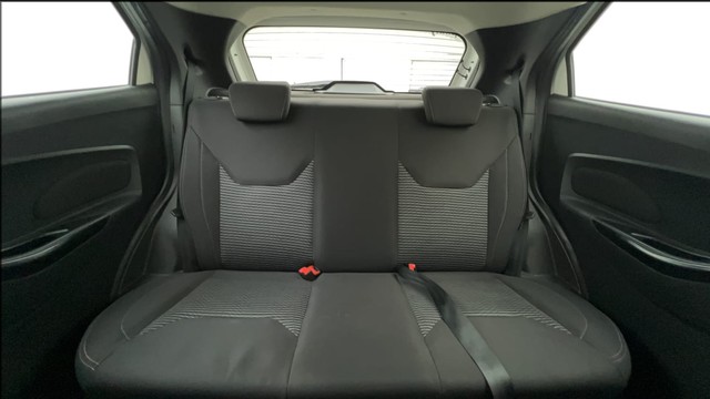 Second-hand 2021 Ford Figo Titanium Plus AT for sale in Ahmedabad-24