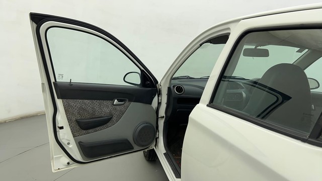 Second-hand 2016 Maruti Alto 800 LXi for sale in Ahmedabad-30