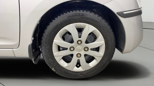 Second-hand 2018 Hyundai EON Magna Plus for sale in Chennai-23