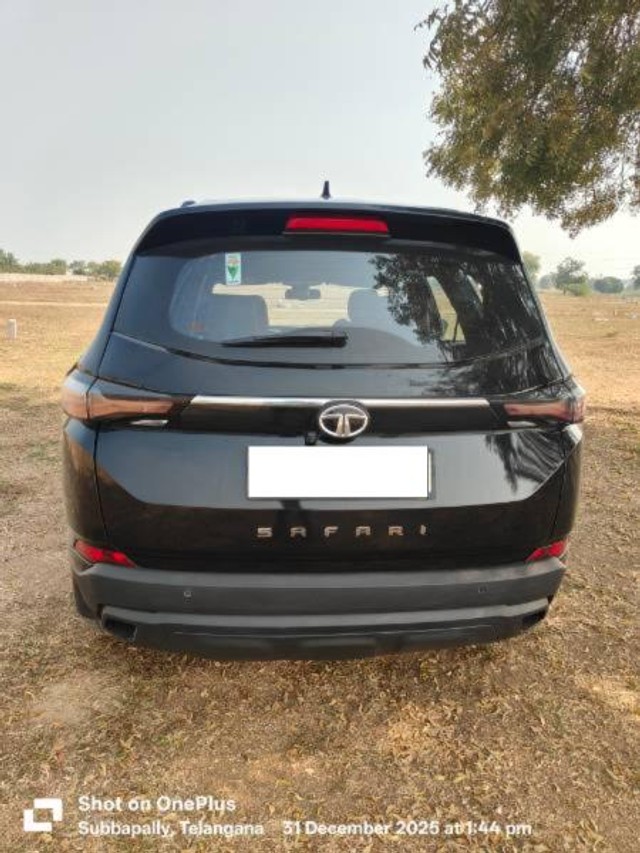 Second-hand 2023 Tata Safari Accomplished Plus 6S for sale in Adilabad-2