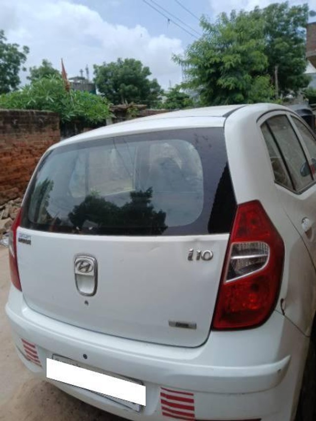 Second-hand 2011 Hyundai i10 Era for sale in Mehsana-12