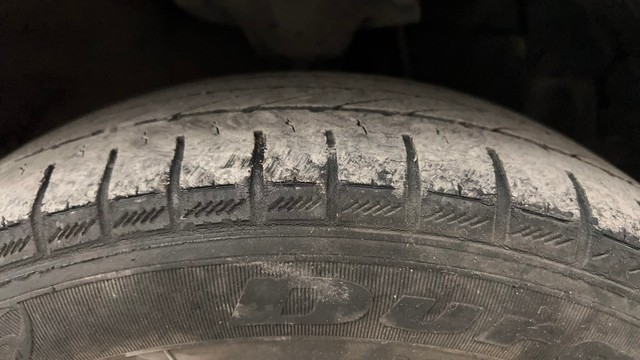 Second-hand 2014 Hyundai EON Sportz for sale in Pune-25