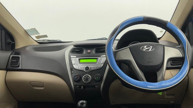 Second-hand 2014 Hyundai EON Sportz for sale in Pune-11